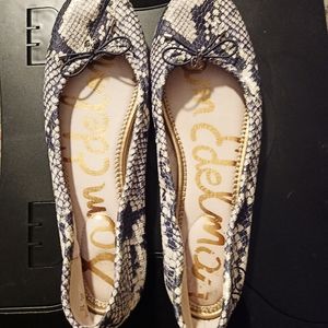 Sam Edelman ladies snake pattern flats.